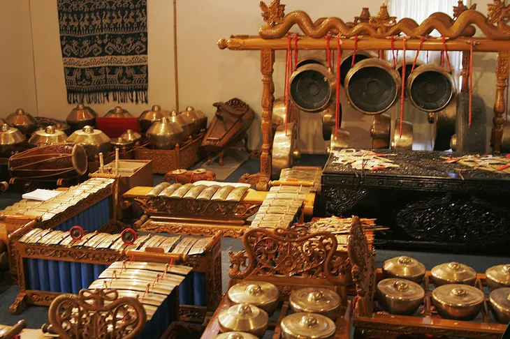 Alat musik Gamelan Kyai Bintaro